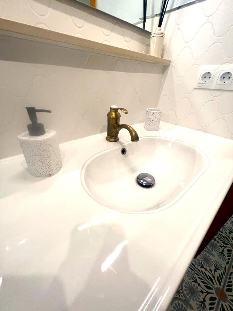 Esmeralda Apartment With Free Private Underground Parking Βαλένθια Εξωτερικό φωτογραφία